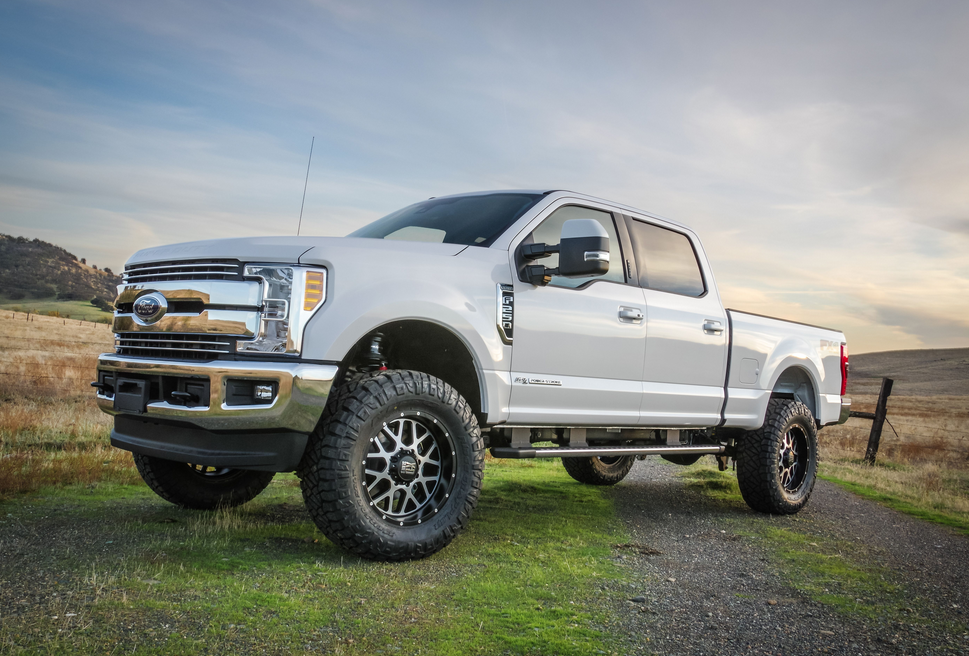 ReadyLift 4" Coil Spring Lift Kit With Falcon Shocks And Radius Arms 2017-2022 Ford F-350 / F-250 Super Duty Diesel 4WD
