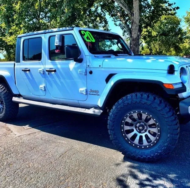 Traxda Lift Kit 2020-2024 Jeep JT Gladiator (2.5" Front / 2" Rear)