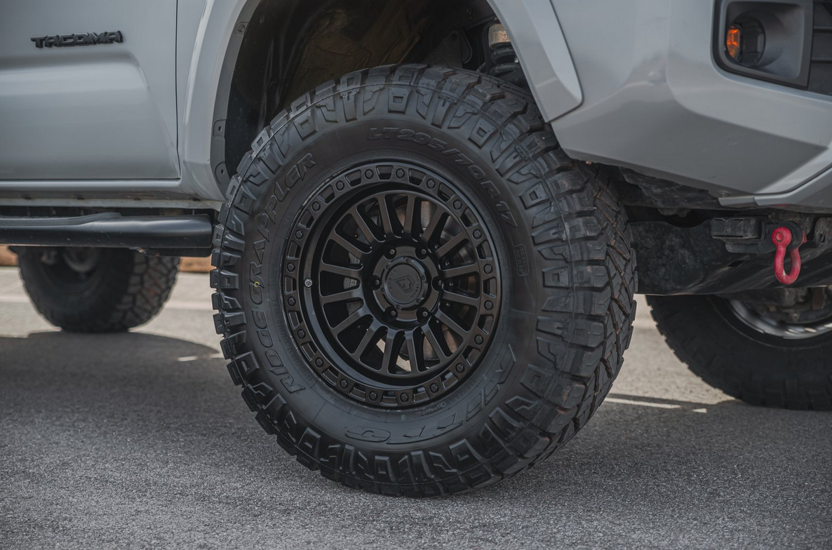 17x9.0 Arena Trophy Satin Black