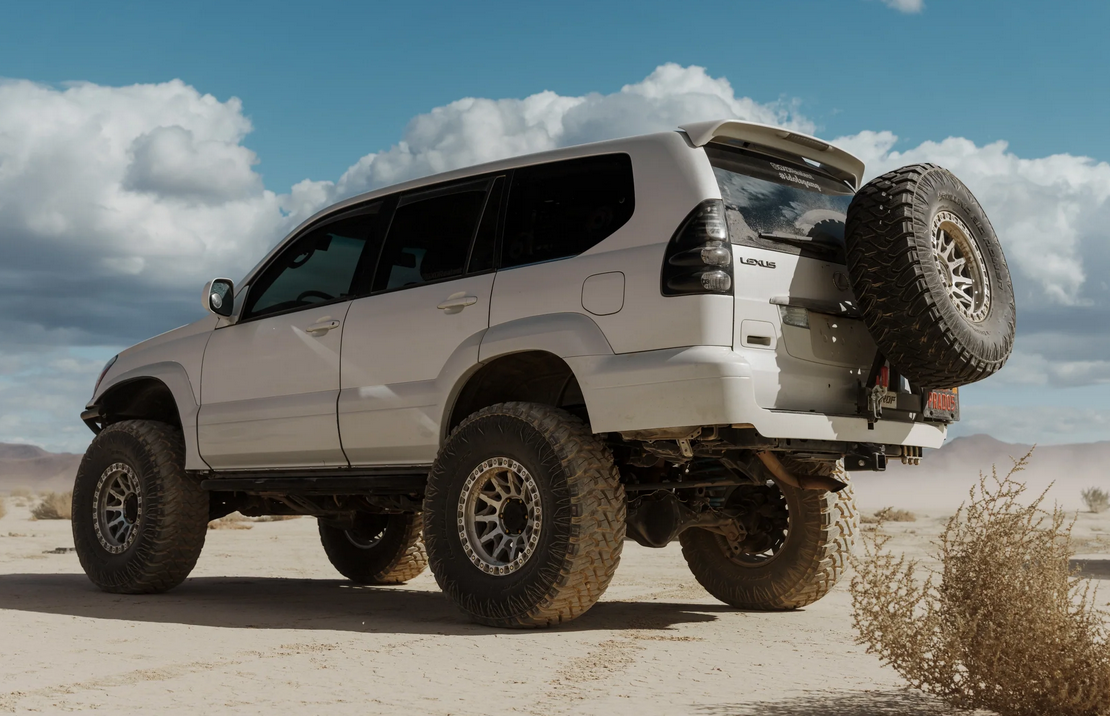 17x9.0 Lock Off-Road Lunatic Matte Bronze w/ Matte Black Ring