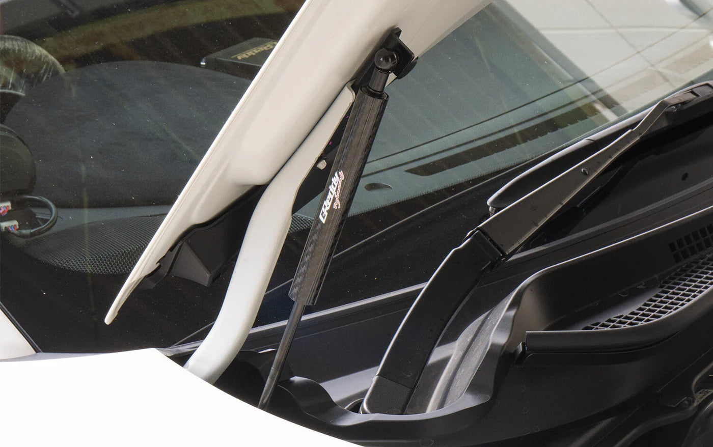 Greddy Carbon Hood Lifter Subaru BRZ / Toyota GR86