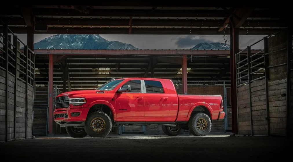 ReadyLift 1.5" Coil Spring Leveling Kit 2019-2024 Dodge Ram 2500/3500 4WD (new body)