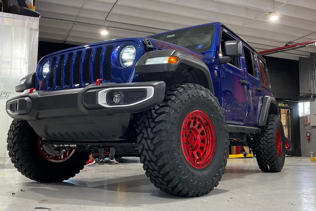 17x9.0 Black Rhino Primm Candy Red w/Black Bolts