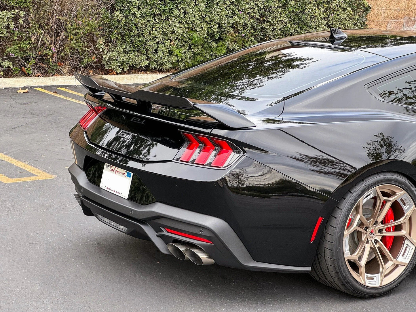 2024-Current Ford Mustang Dry Carbon Taillight Cover
