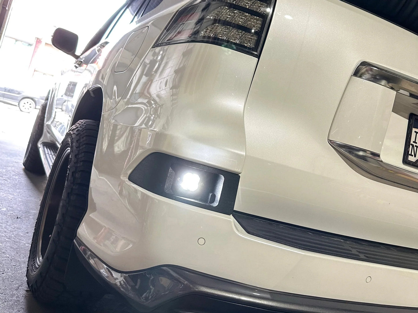 2014-2023 Lexus GX460 Reverse Light Housing