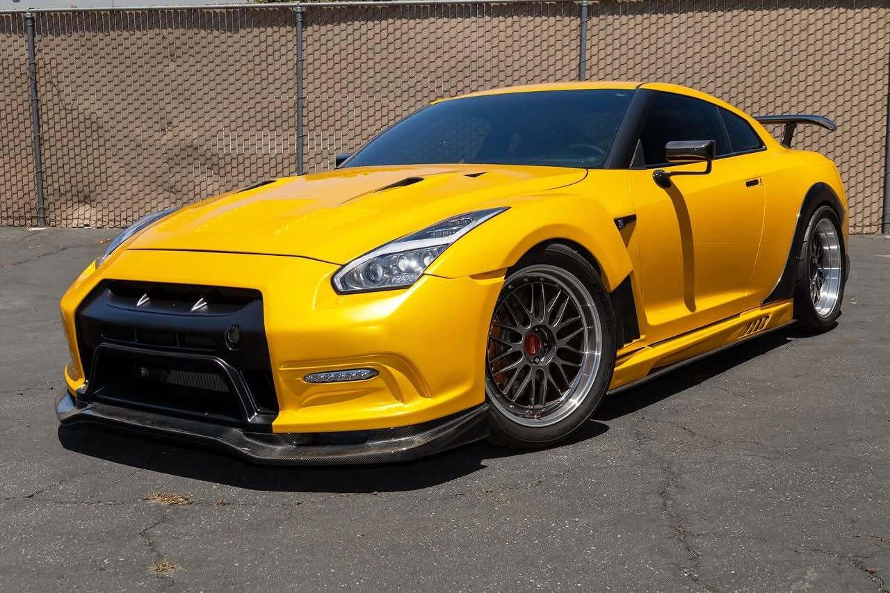 APR Performance GT2 AeroMirror - Nissan GTR (R35) Fitment