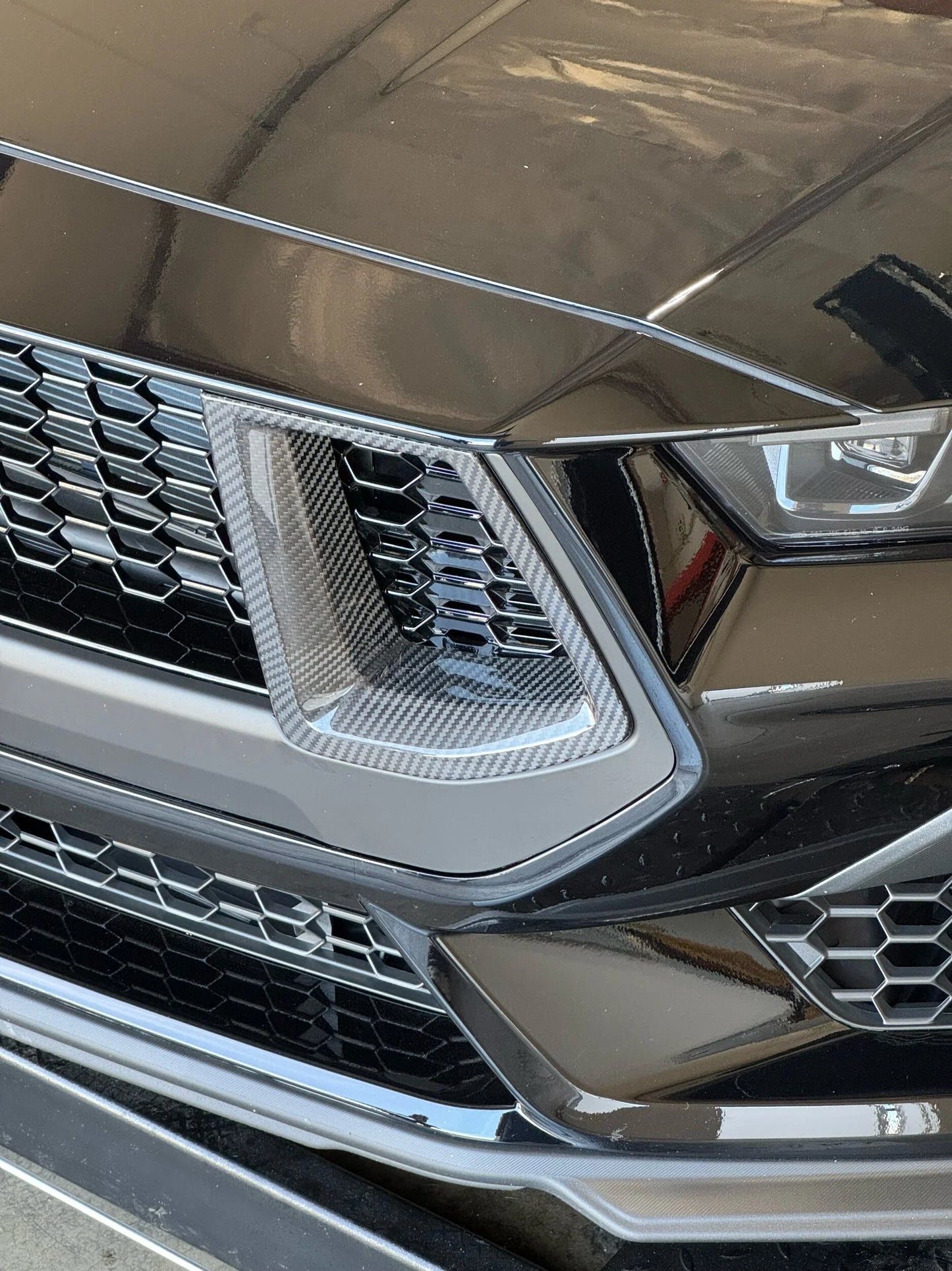 2024-Current Ford Mustang GT Dry Carbon Grille Inserts