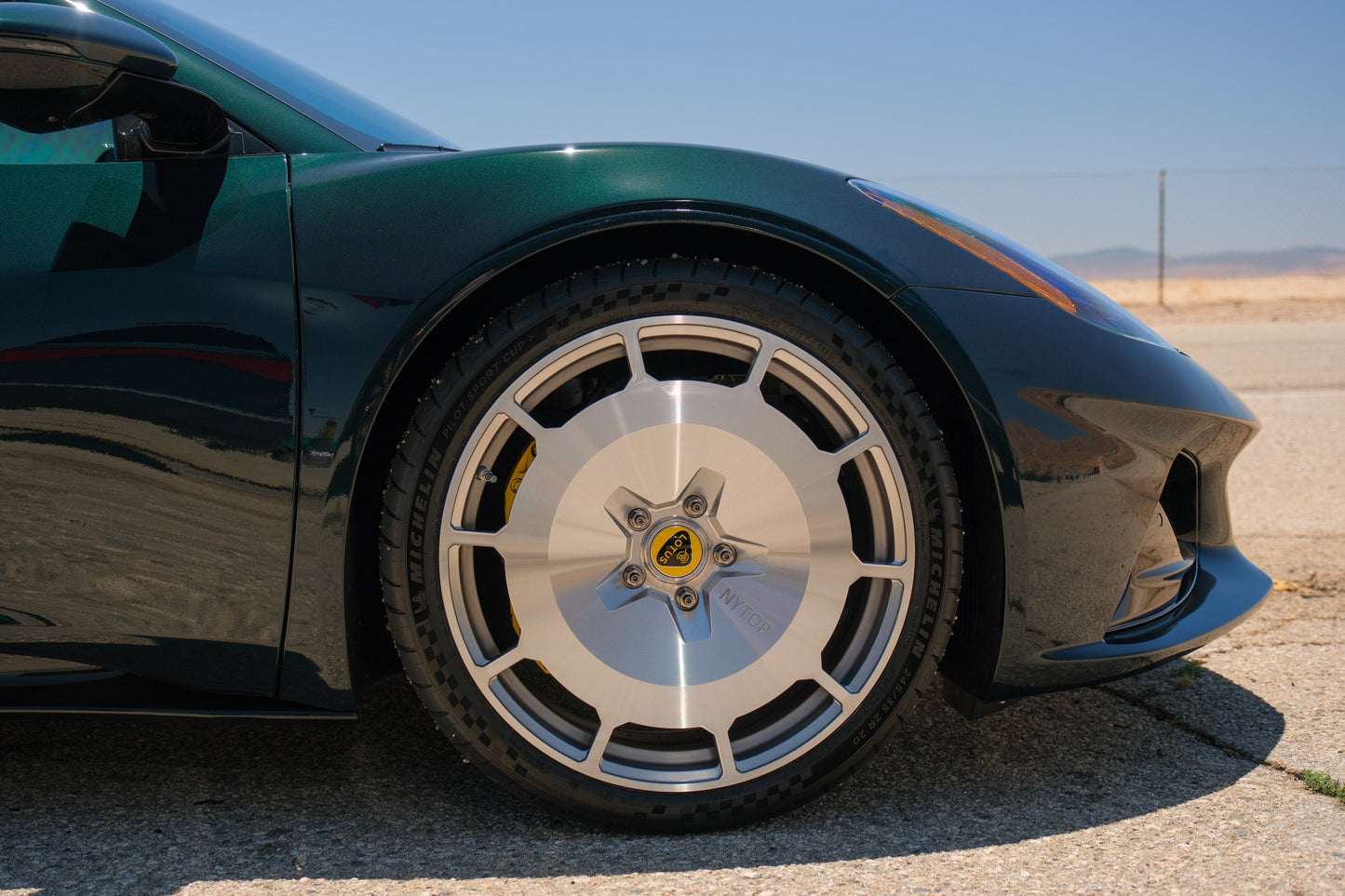 20x8.5 ADV-Classic for Lotus Emira