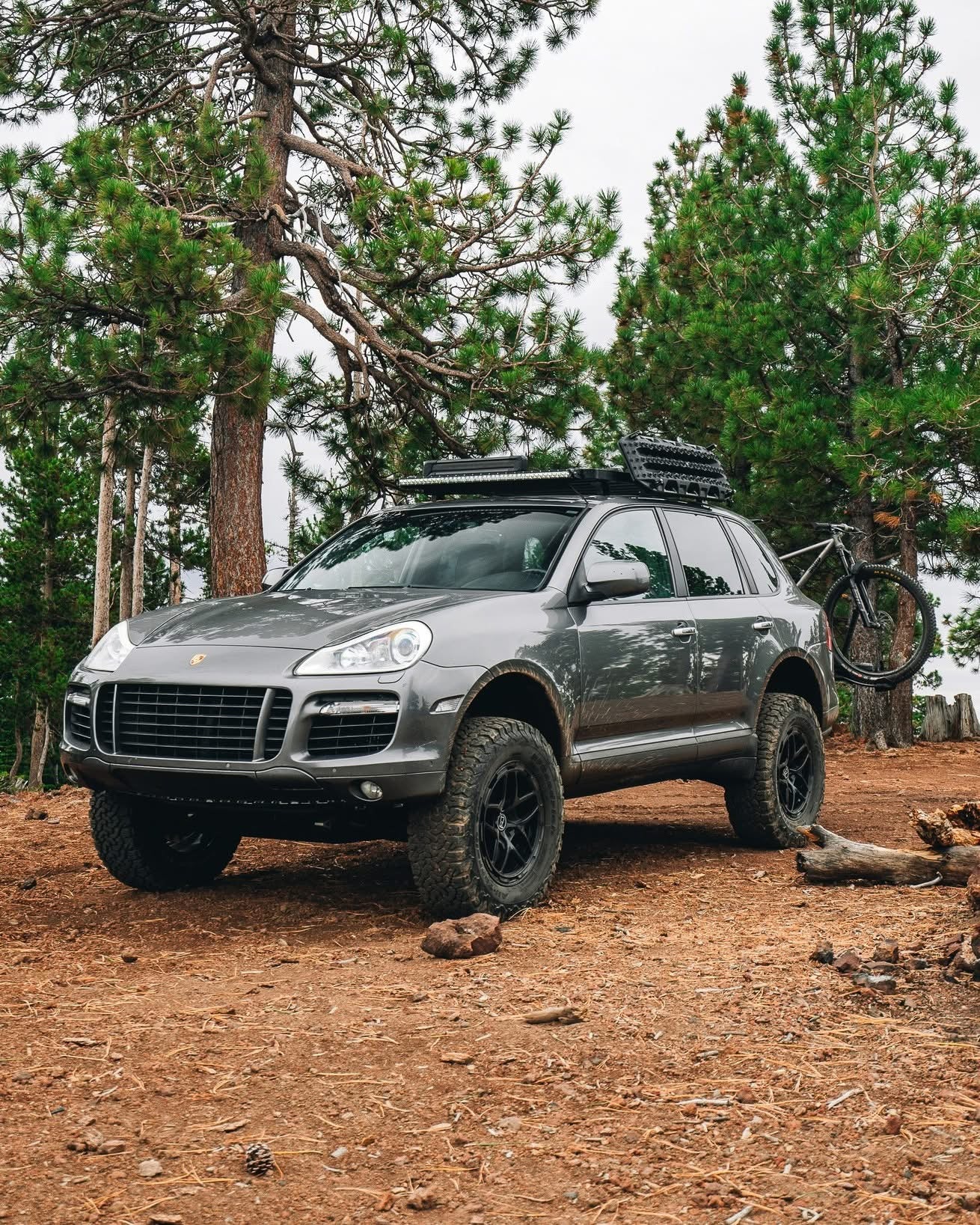 18x8.0 Black Rhino Stallberg Porsche Cayenne – Darkside Motoring