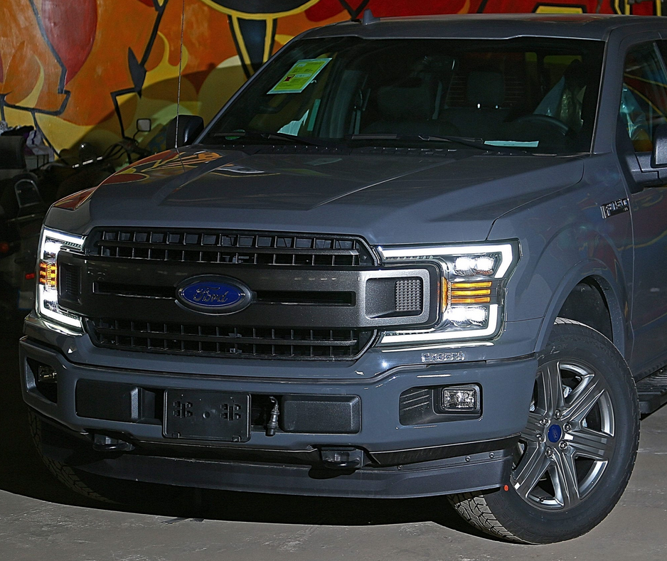 AlphaRex 2018-2020 Ford F150 NOVA-Series LED Projector Headlights Black