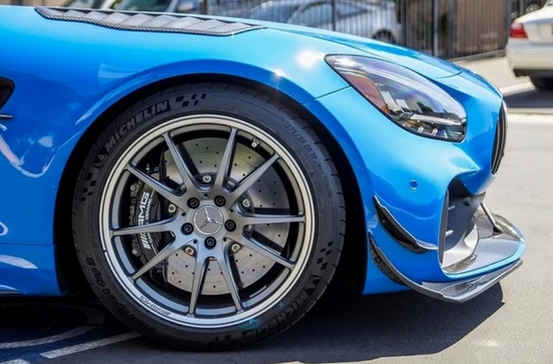 APR Front Bumper Canard 2020 Mercedes-Benz AMG GTR Pro