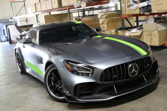 APR Fender Vents 2020 Mercedes-Benz AMG GTR Pro