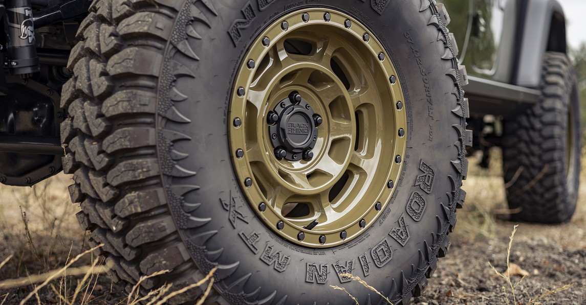 17x8.5 Black Rhino Convoy Gator Green