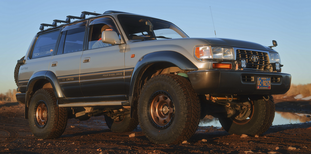 17x8.5 Black Rhino Voyager Matte Black