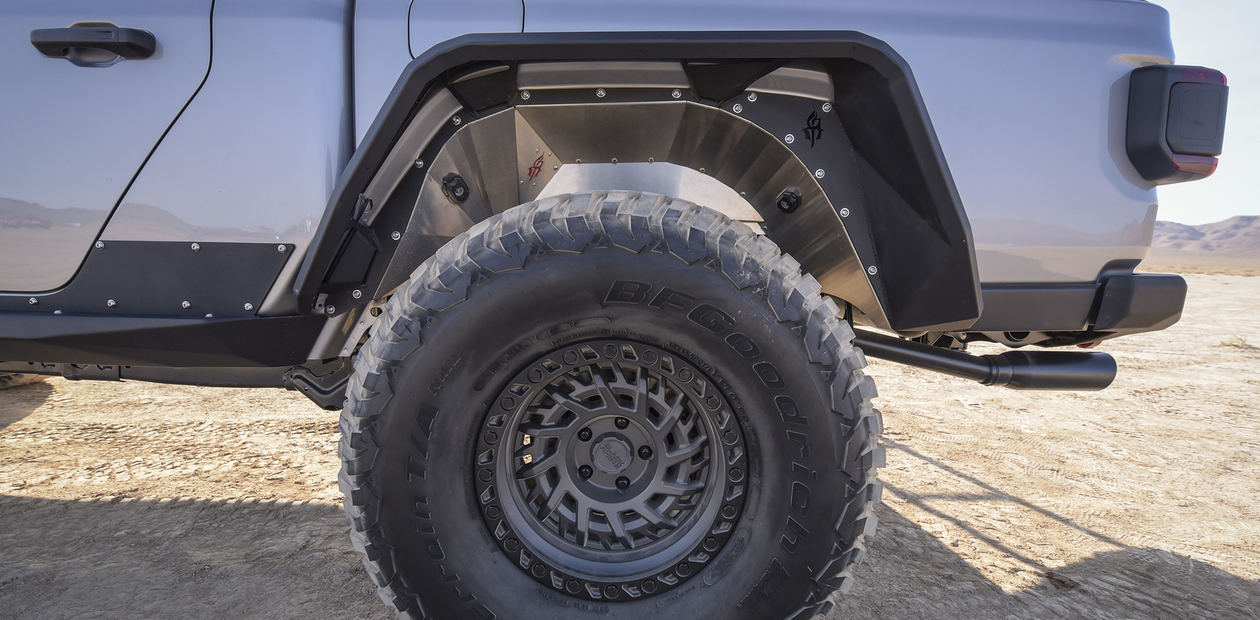 17x9.0 Black Rhino Shredder Matte Gunmetal w/Black Ring