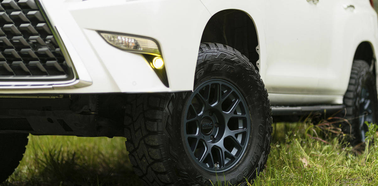 17x8.5 KMC Hatchet KM730 Gloss Silver w/Machined Face