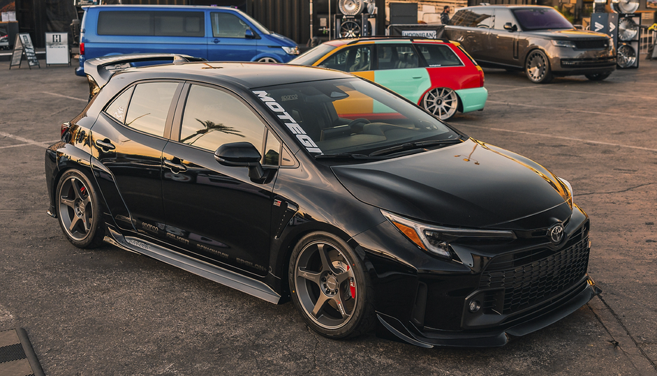 17x8.5 Motegi Battle V MR159 Blackbird Metallic – Darkside Motoring