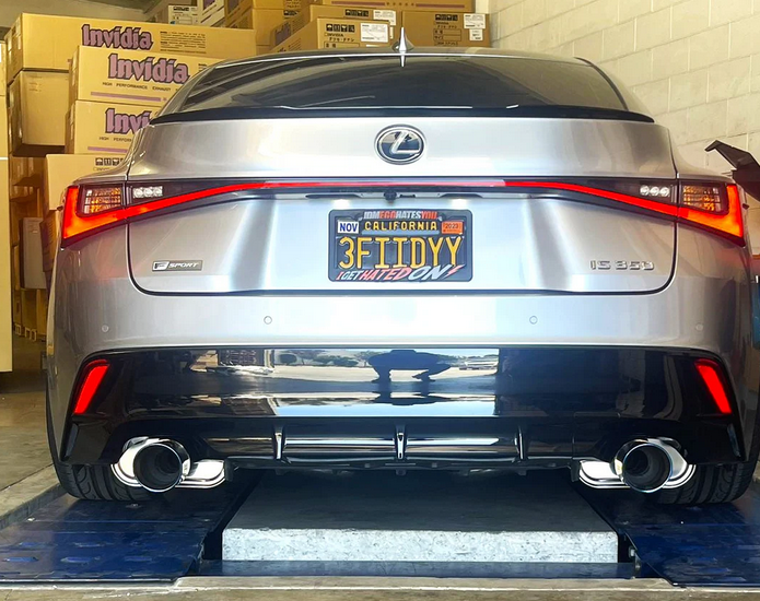 Invidia Q300 Axle-Back Exhaust 2014-2015 Lexus IS250/ 2014-2017 IS350 (Titanium tips)