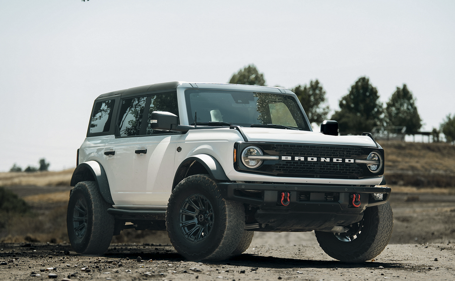 17x8.5 Black Rhino Diamondback Metallic Blue 6x139.7 Bolt Pattern / 25mm Offset / 106.10 Bore / 2750 Load