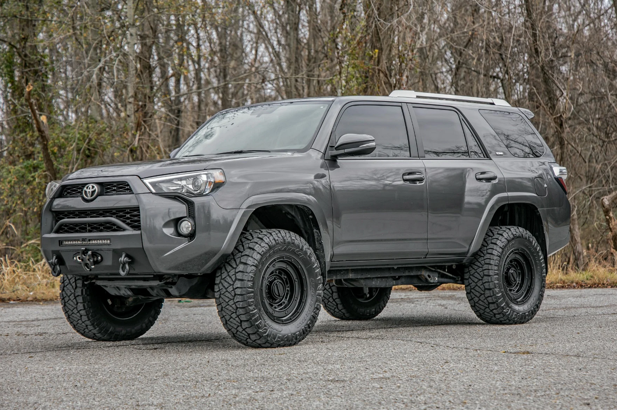 Rough Country 3" Lift Kit 2010–2024 Toyota 4Runner