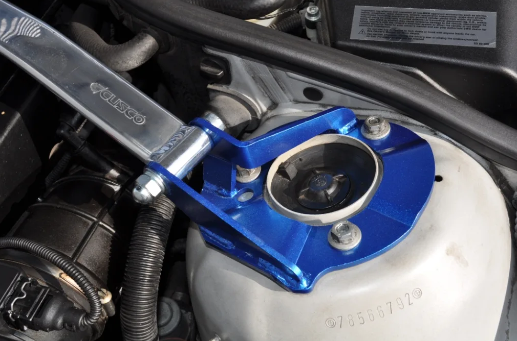 Cusco Type OS Front Strut Bar 1998-2005 BMW 323 / 325 / 328 / 330 / M3 (E46)