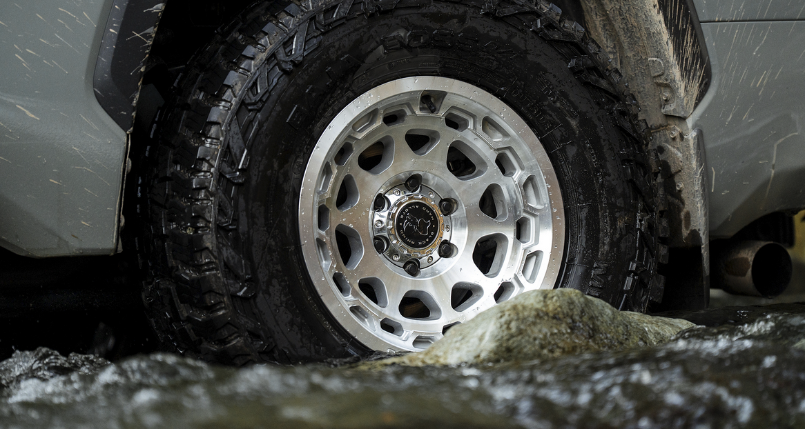 17x8.5 Black Rhino BR026 Congo Matte Black