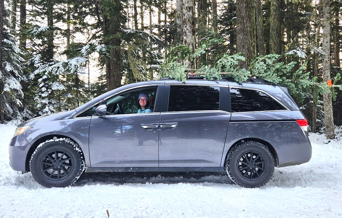 Traxda Leveling Kit 2004-2020 Toyota Sienna - 2" Front / 1.8" Rear (includes Sway Bar Links & Shock Brackets) 906030