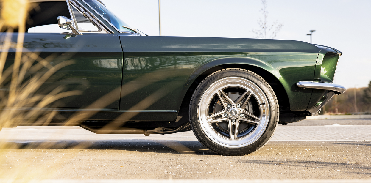 20x10 American Racing Groove VN514 Chrome