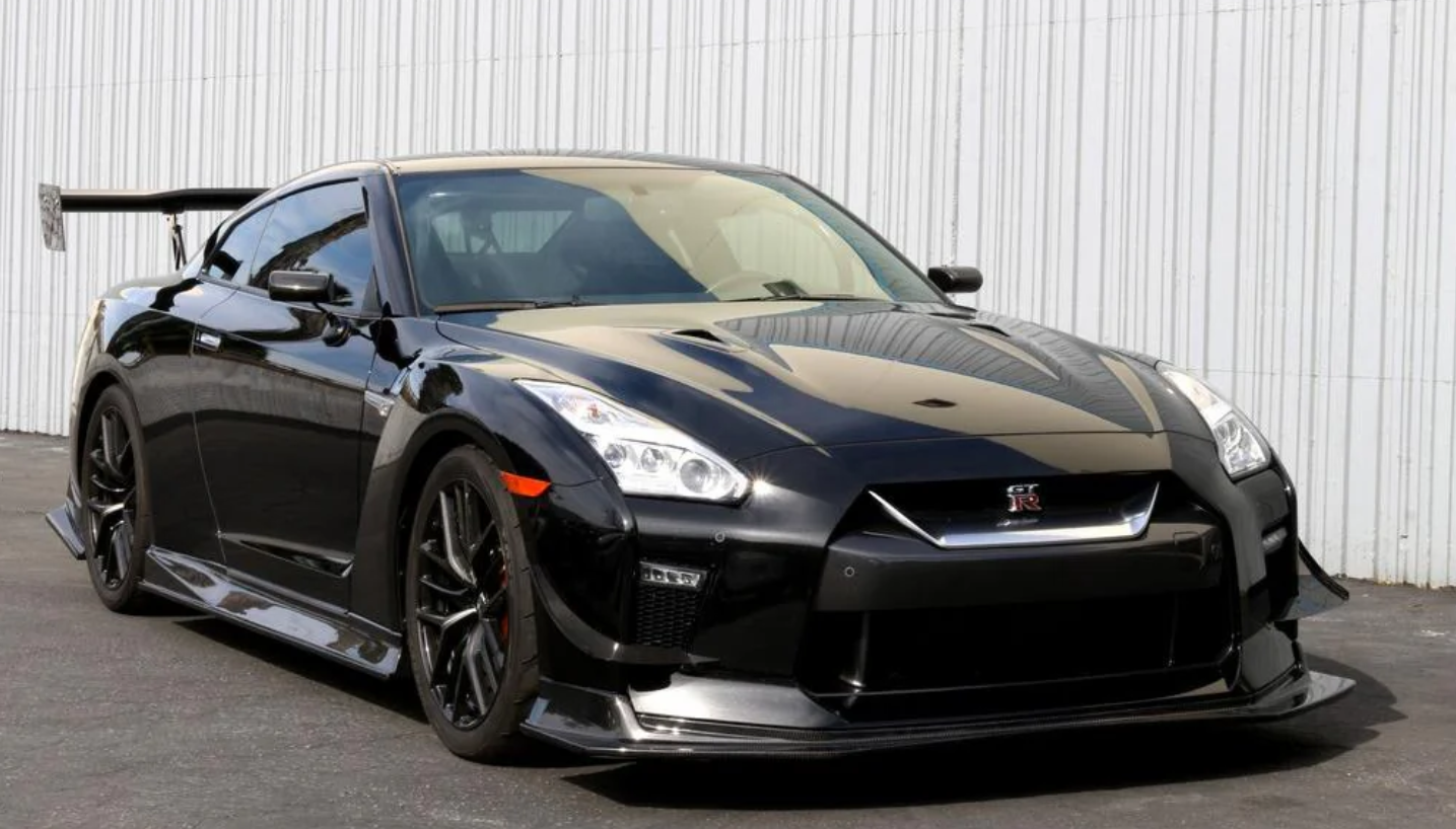 APR Carbon Fiber Aerodynamic Kit 2017-2022 Nissan GTR (R35)