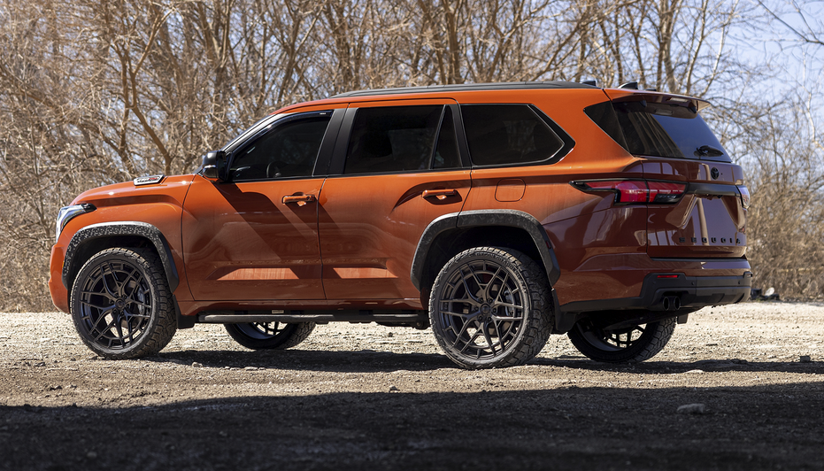 24x10 Niche NC284 Adria Platinum w Brushed Face