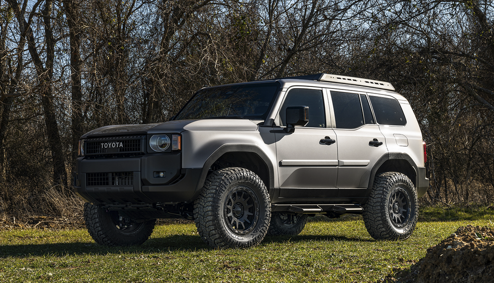 17x8.5 Fuel Fortress FC884 Matte Black w/Gloss Black Lip