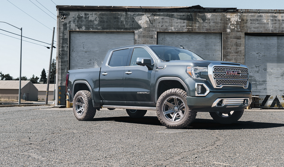 17x9.0 Fuel Gambit FC892 Gloss Black