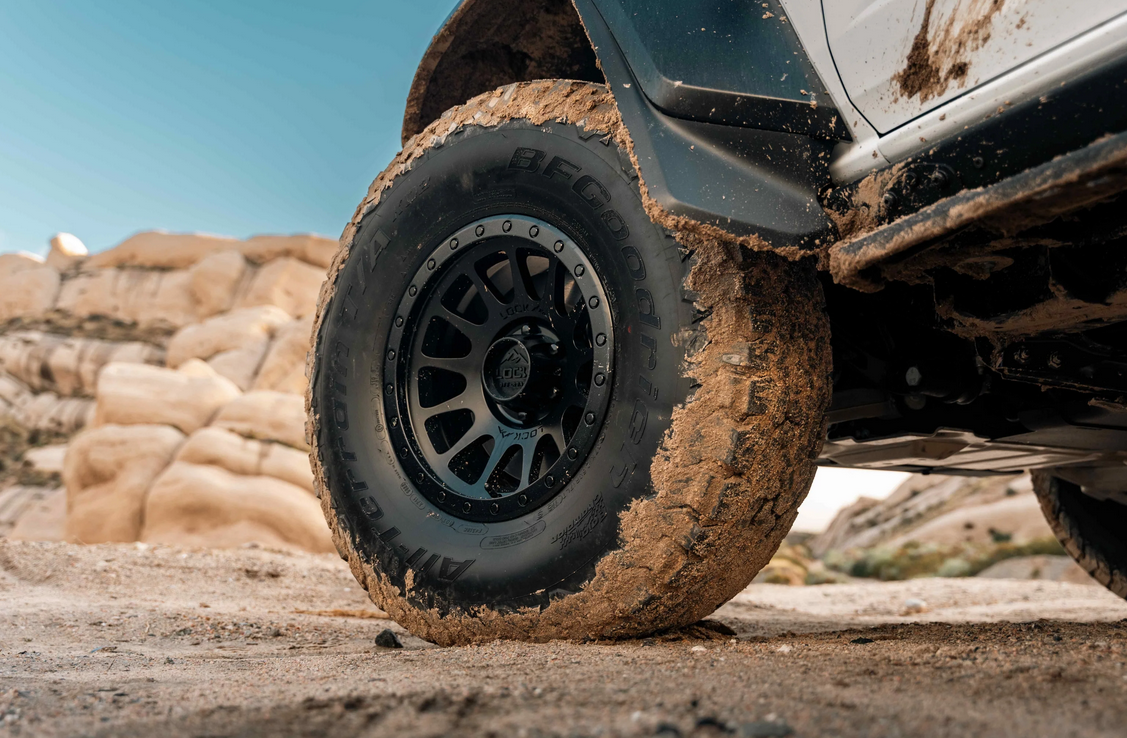 17x9.0 Lock Off-Road Yosemite Matte Grey w/ Matte Black Ring