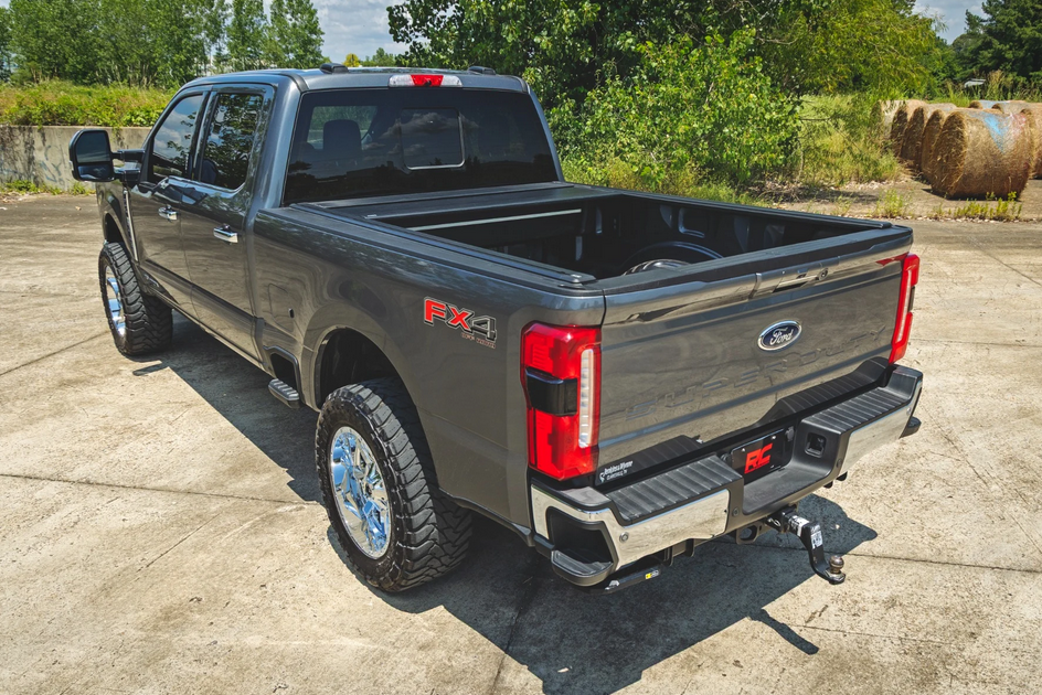 Rough Country Powered Bed Cover 2017-2025 Ford F250/350 2WD/4WD (6'10" Bed)