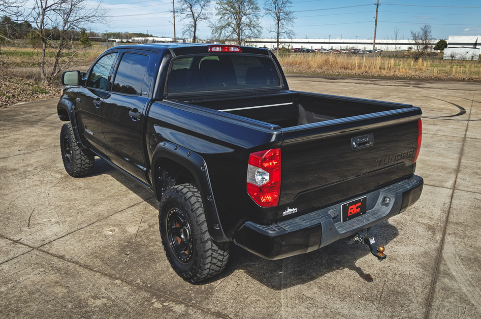 Rough Country PoweredRetractable  Bed Cover 2017-2021 Toyota Tundra (5'7" Bed)