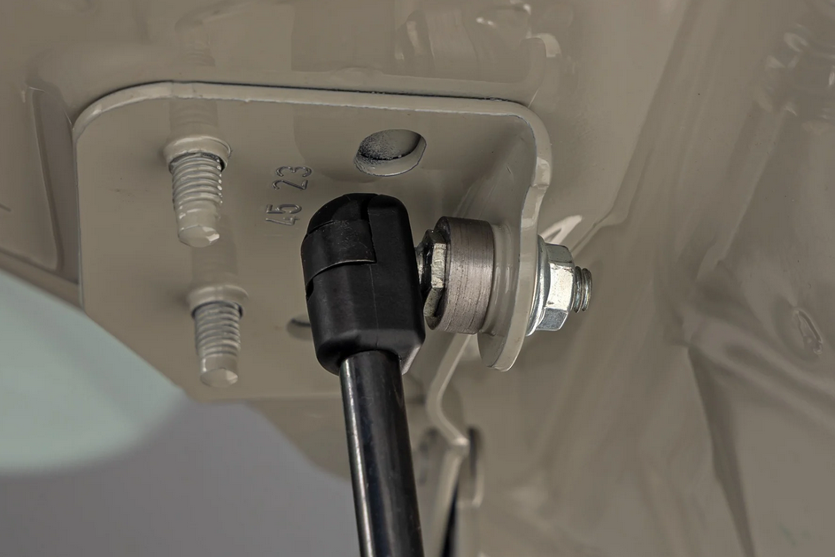 Rough Country Hood Struts 2019-2022 Mercedes-Benz Sprinter 3500 / 2019-2025 Sprinter 3500XD