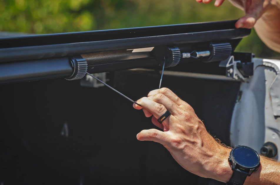 Rough Country Hard Roll Cover 2007-2013 Chevy Silverado / GMC Sierra 1500