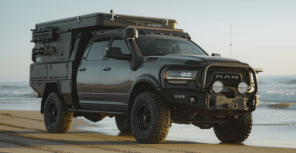18x9.0 Black Rhino Echo Gloss Silver w/ Machined Face