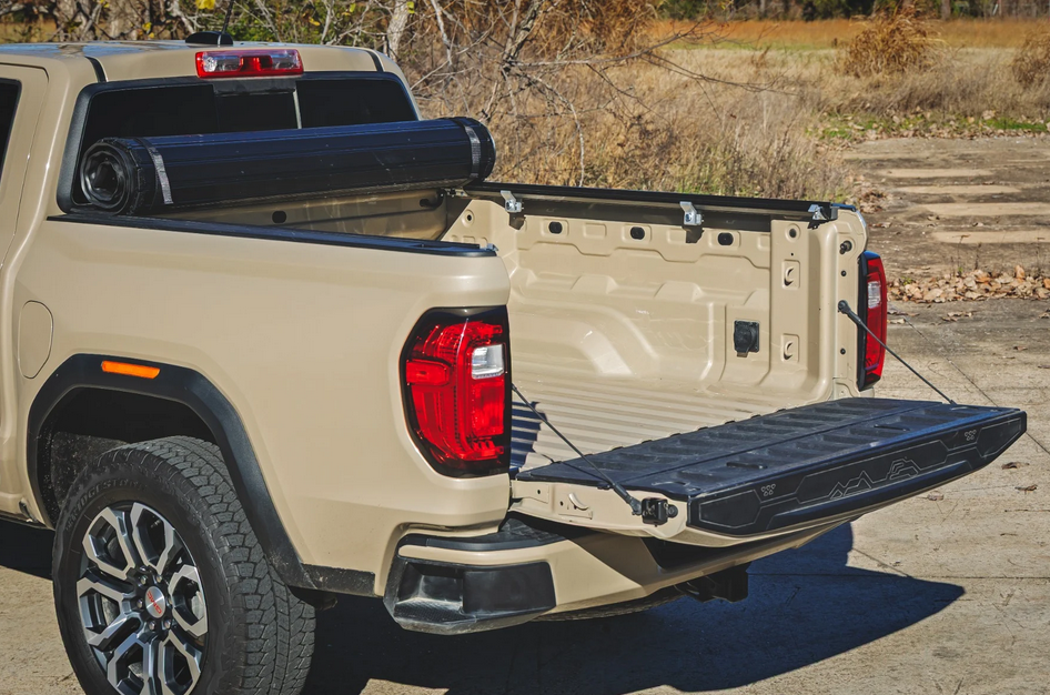 Rough Country Hard Roll Cover 2023-2025 Chevy Colorado / GMC Canyon 2WD/4WD (5' Bed)