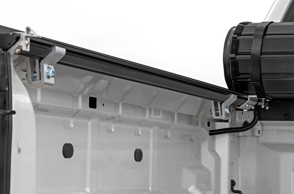 Rough Country Hard Roll Cover 2019-2023 Ford Ranger 2WD/4WD (5' Bed)