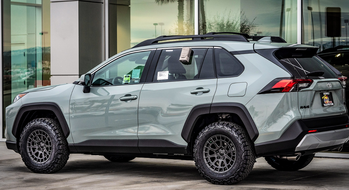 17x8.0 Black Rhino Boxer Gun Black