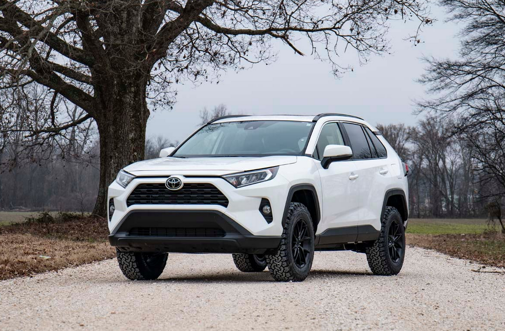 Rough Country 2.5" Lift Kit 2019-2023 Toyota RAV4 2WD/4WD
