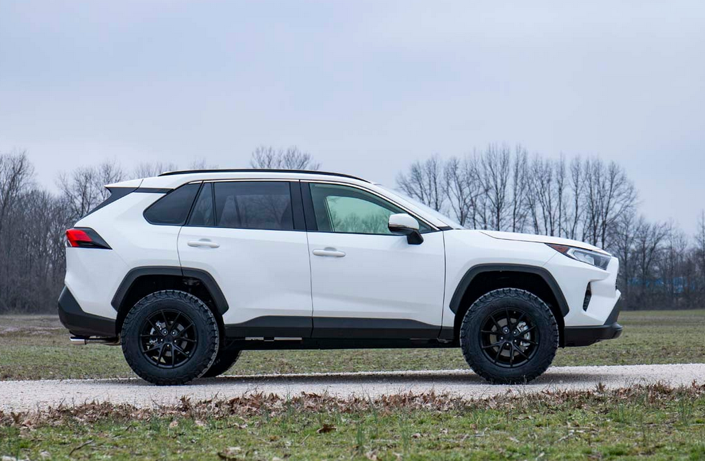Rough Country 2.5" Lift Kit 2019-2023 Toyota RAV4 2WD/4WD