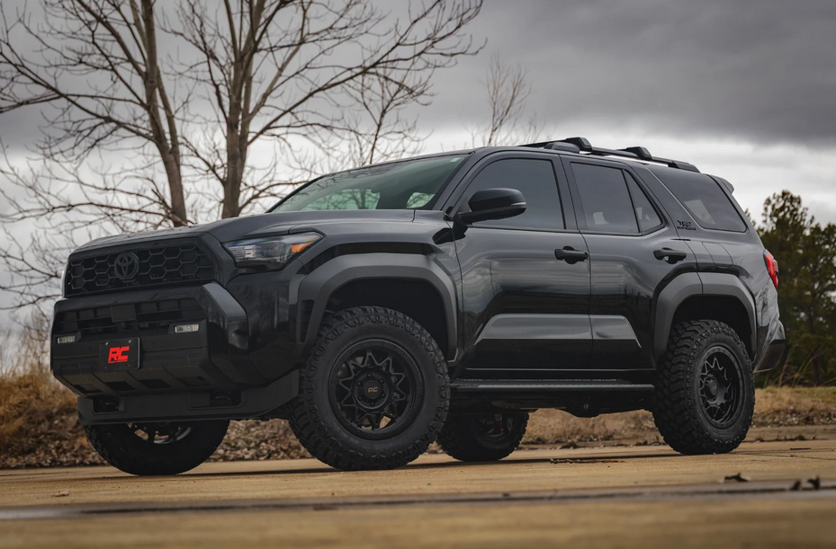 Rough Country 1.5-2" Leveling Kit 2025 Toyota 4Runner 4WD