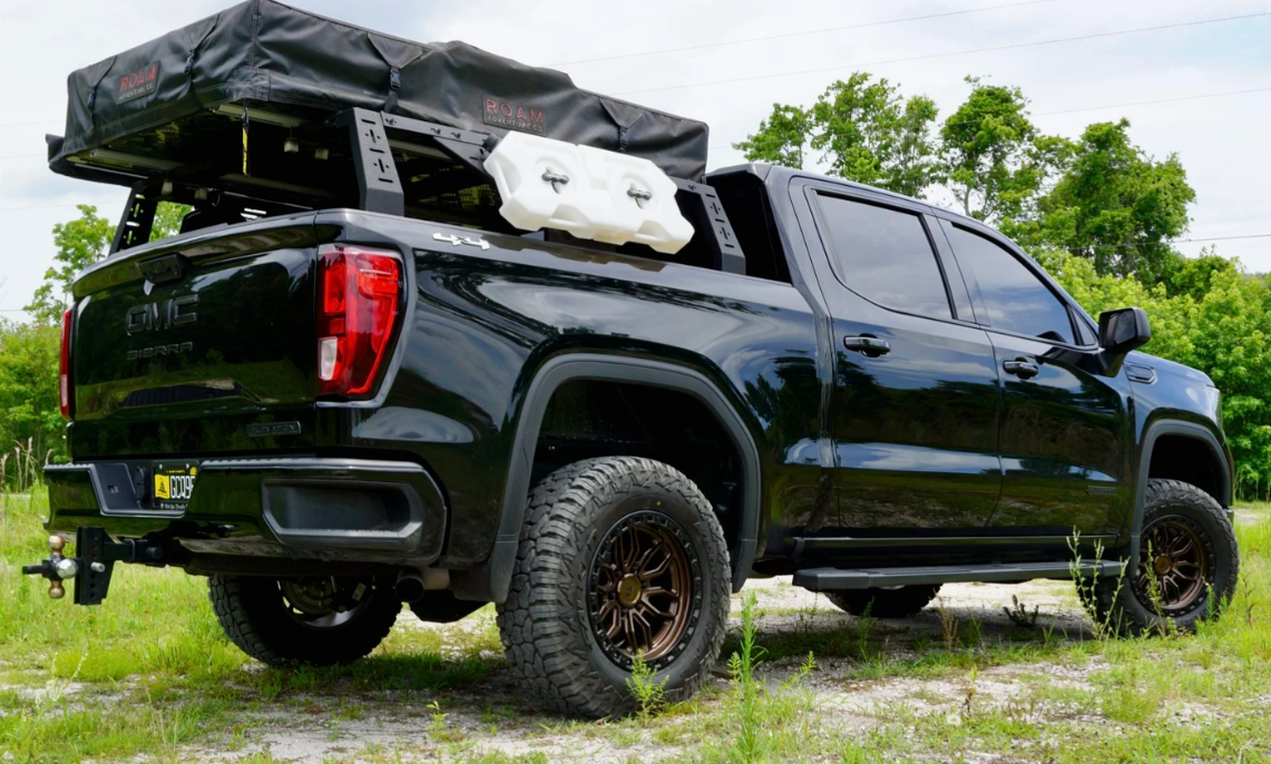 20x9.0 Arena Hustle Smoked Bronze Center Satin Black Lip