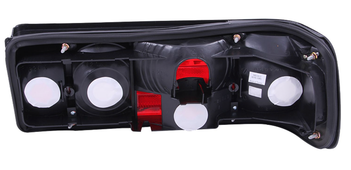 1981-1991 Mercedes Benz S CLASS W126 300SE/300SEL/380SE/380SEL/420SEL/500SEL/560SEL/300SD/300SDL/350SD/350SDL Tail Lights Chrome Red/Clear Lens