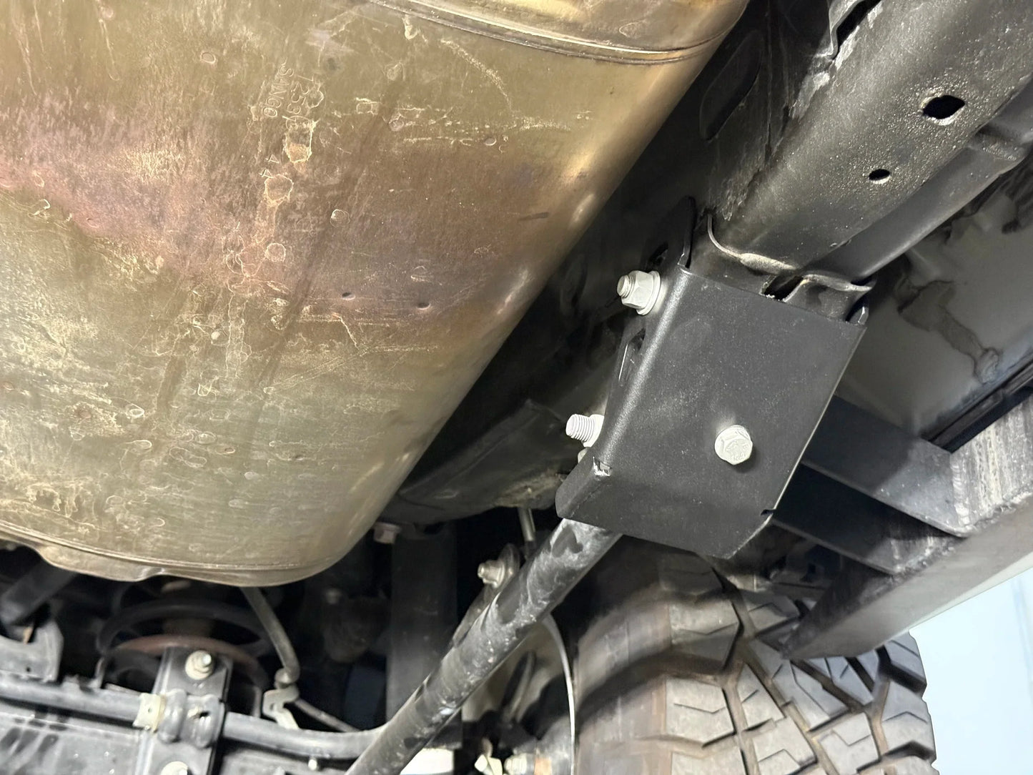 2024-Current Lexus GX550/Toyota Land Cruiser Lower Trailing Arm Skid Plate Kit