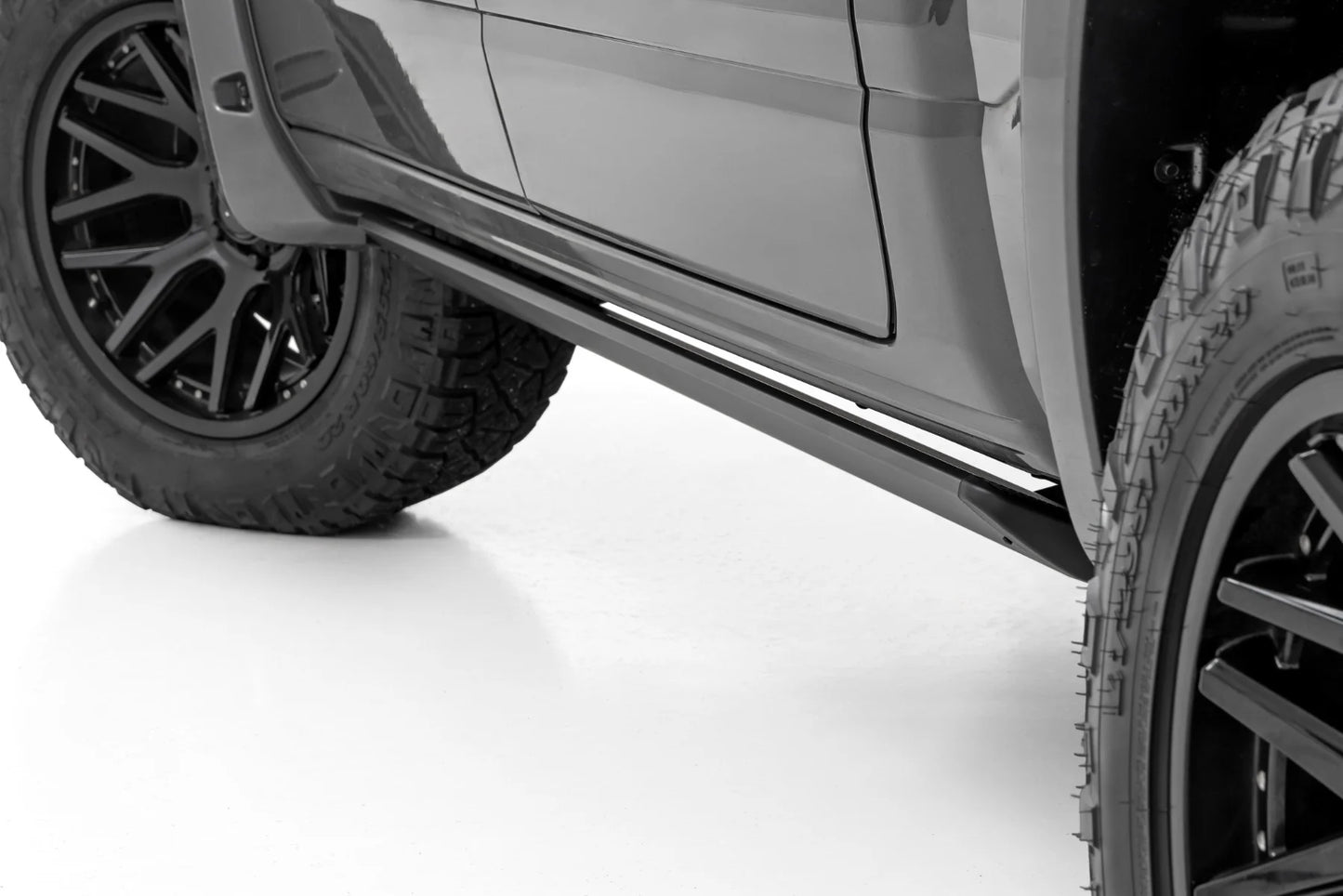 Rough Country Elite Series Power Running Boards 2010-2026 Ram 2500/3500 Crew Cab