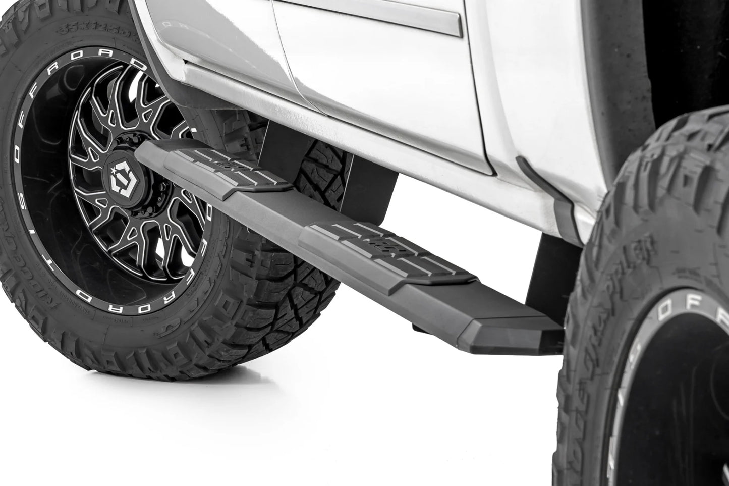 Rough Country TR2 Running Boards 2007-2019 & Classic Chevy/GMC 1500/2500HD/3500HD