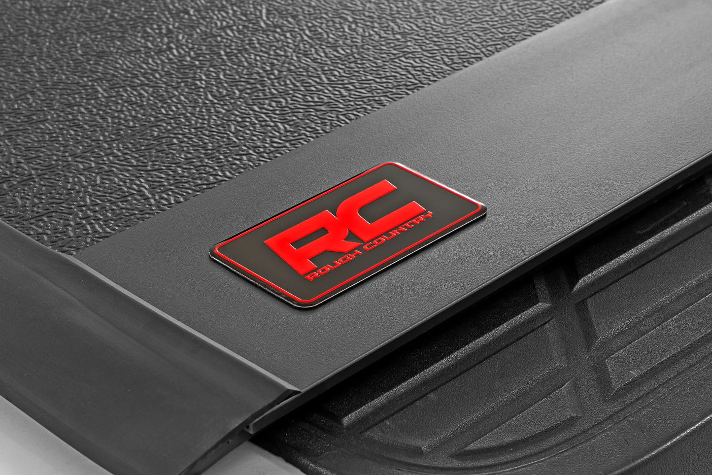 Rough Country Hard Low Profile Bed Cover 2007-2013 Chevy/GMC 1500